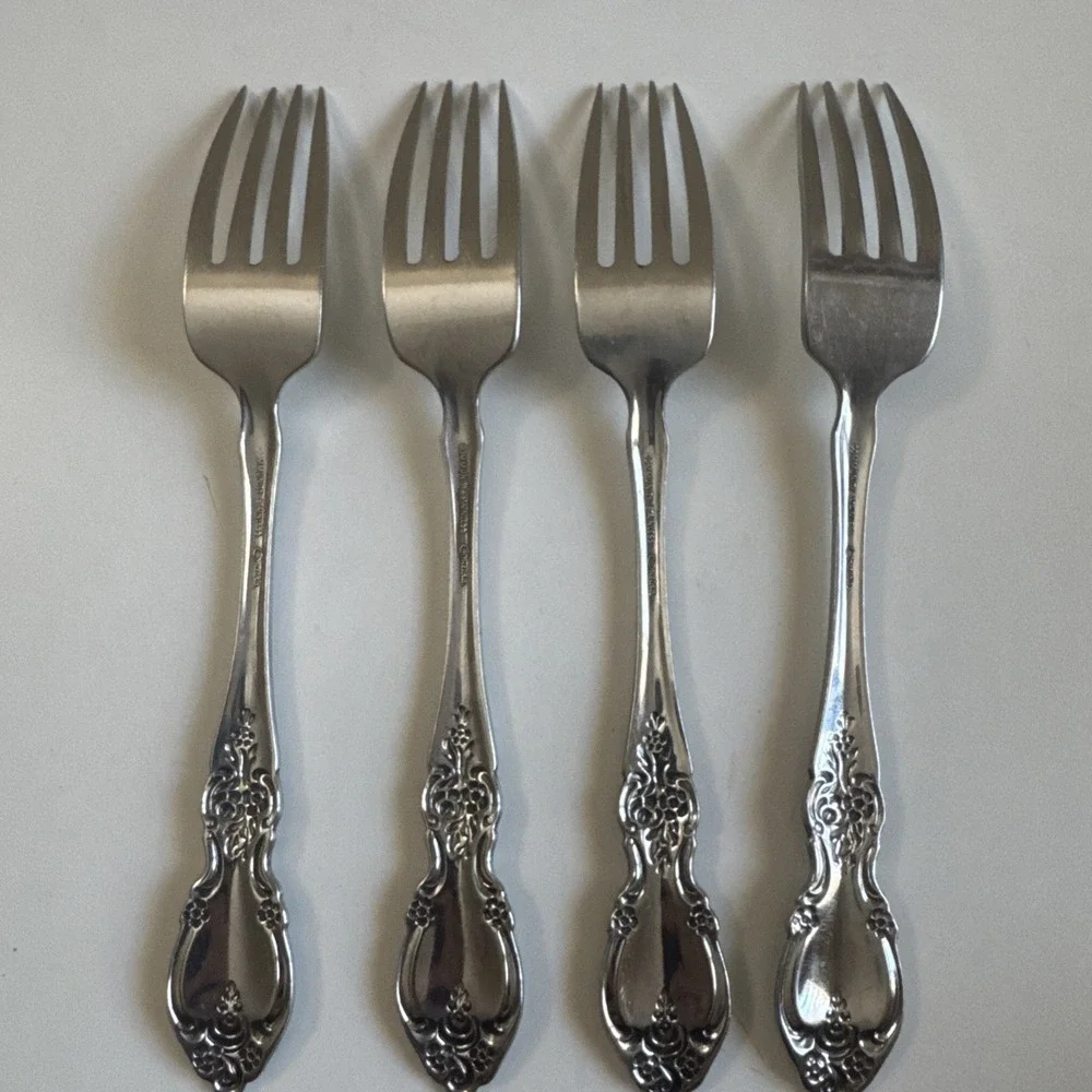 Vintage Louisiana Oneida Community Stainless Dinner Fork 7 1/4